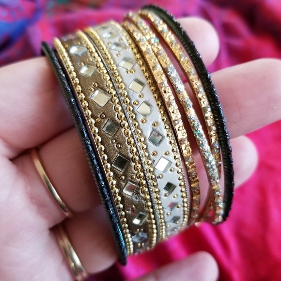 Bangle bracelet bundle gold tone black with mirrors - Picture 9 of 9